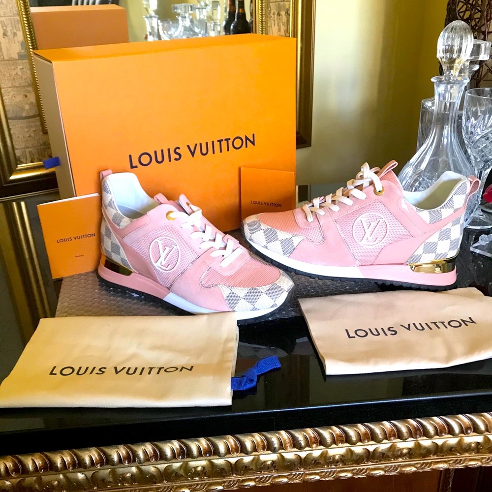 Louis Vuitton run away sneakers